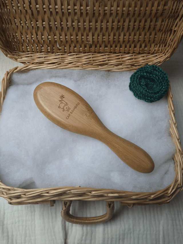 Brosse à cheveux bébé en bambou et poils de chèvre 
